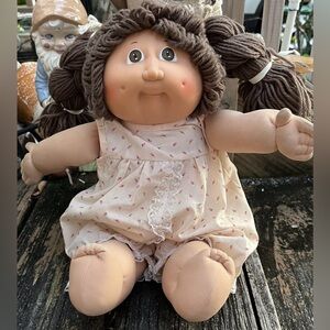 Cabbage Patch Kids CPK Doll Brown Hair Eyes Dimples HM2 Floral Dress Vintage 80s
